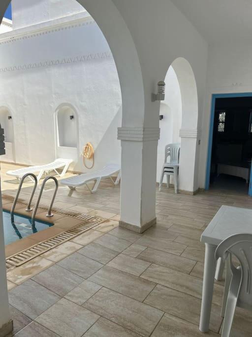 Menzel A Midoun Villa Al Maqarisah